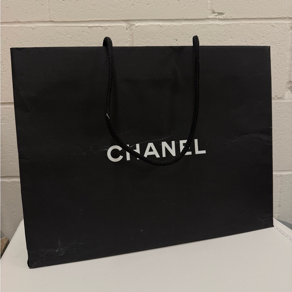 CHANEL Classic Black Gift Bag